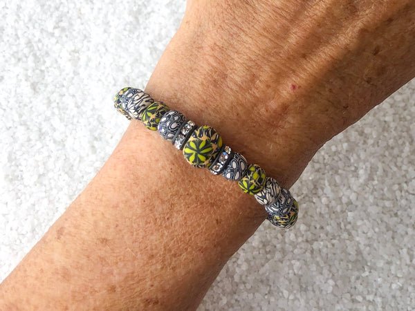 To make alliances and plan a successful route.